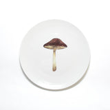 Set Vajilla Hongo Mágico con 4 Platos Trinche con Rayas Gris, 4 Bowls con Rayas Gris y 4 Platos de Ensalada de Hongo. 12 piezas total.