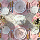 Set Vajilla Pink Bird con 4 Platos Trinches con Rayas Gruesas Rosa Claro y 4 Platos para Ensalada Rosa con Pájaro