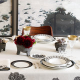 Mantel de Mesa Rectangular en Lino Blanco con Flores Negras 5 x 2.7m