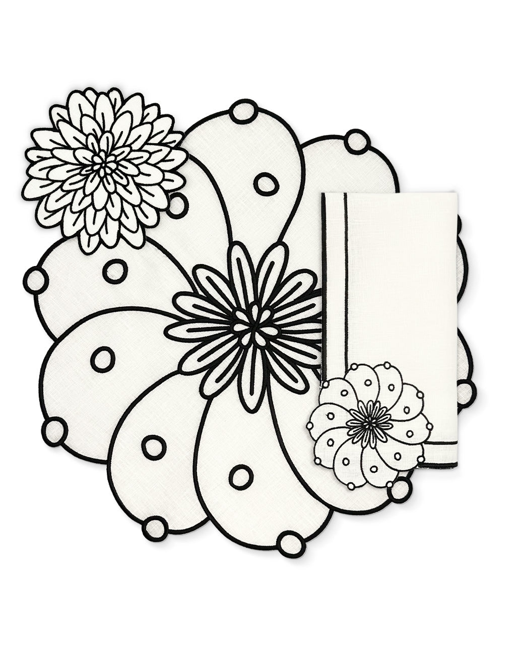 Set de Mantelería Identidad con Individuales, Servilletas y Coasters en Lino Blanco con Bordado en Negro, diseñado por Sofía Aspe Interiorismo para Zash