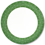 Bajoplato de porcelana blanca con orilla verde con decoración geométrica, de la colección Identidad diseñada por Sofía Aspe para Zash