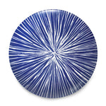 plato grande trinche azul con rayas blancas de porcelana marca Zash
