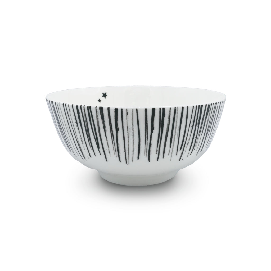 Bowl de porcelana marca Zash, blanco con rayas negras