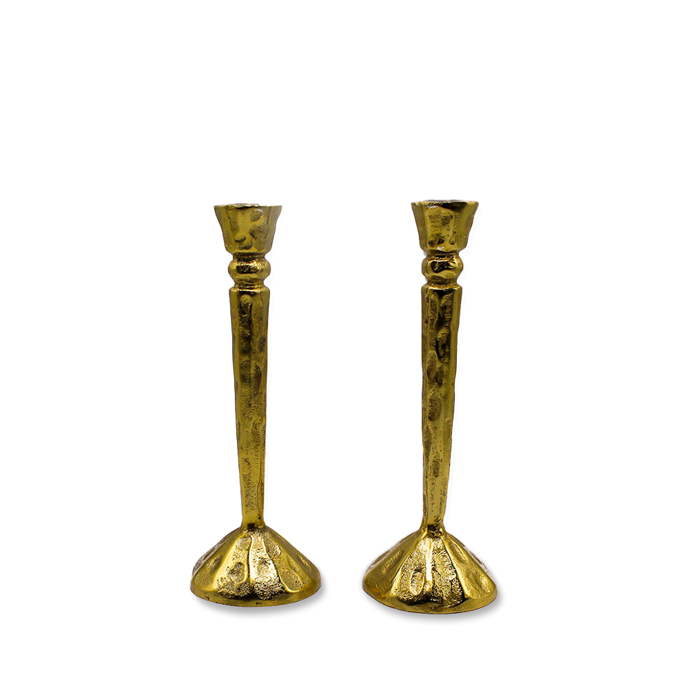 Candelabro martelinado de aluminio dorado estilo vintage, marca Zash