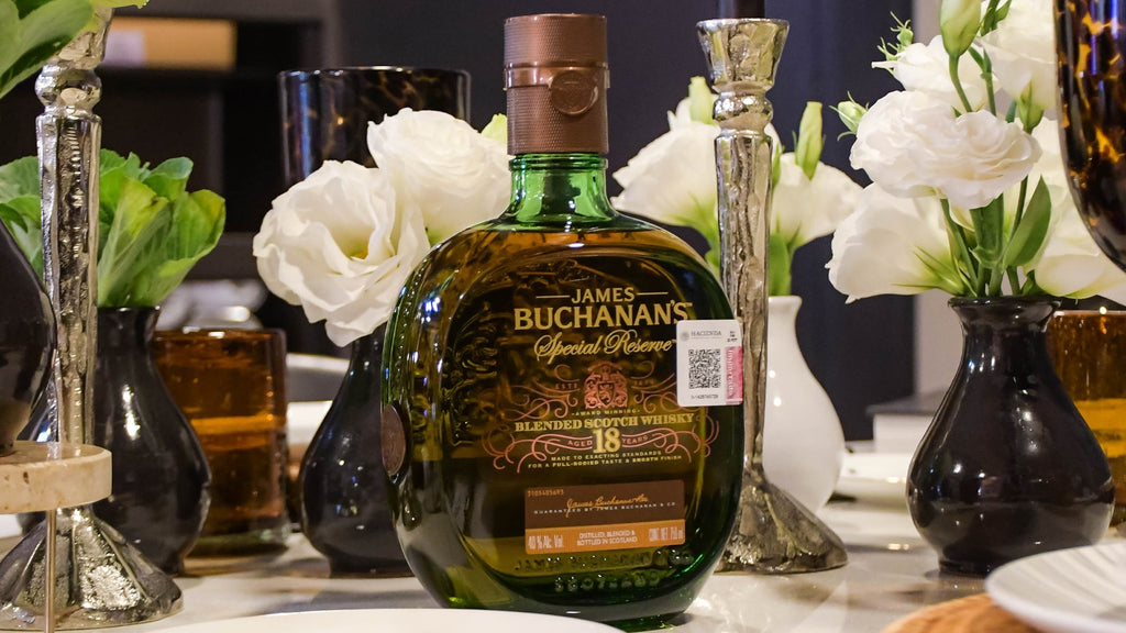 ¿CÓMO SERVIR UN DRINK PERFECTO, EN LAS ROCAS?