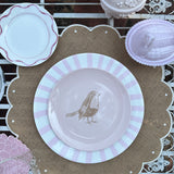 Mantelería con Individuales Daisy en Yute con Bordado Ivory y Servilletas Daisy con Florecitas Rosa. Set de 4