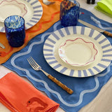 Plato para Pan con Ondas en Rosa Fuerte y Anillo Rosa Claro. Set de 4