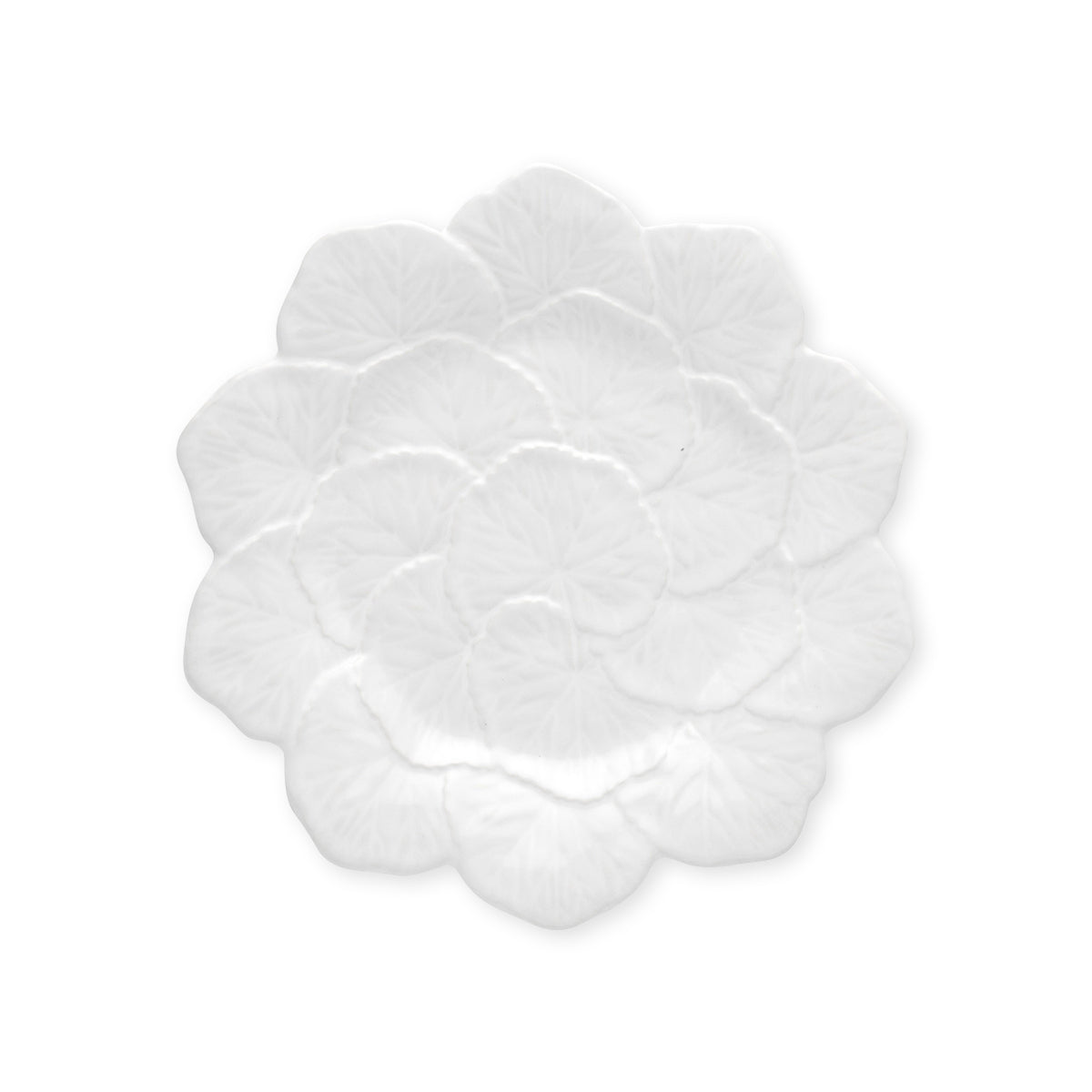 Plato para ensalada de cerámica blanca en forma de geranios, marca Bordallo Pinheiro 