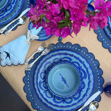 Set de 4 Servilletas Little Daisy Bordado Golondrina en Lino Azul