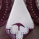 Set de 4 Servilletas Little Daisy Bordado Golondrina en Lino Palo de Rosa