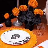 Candelabro Artesanal en Forma de Catrina Color Negro de Barro