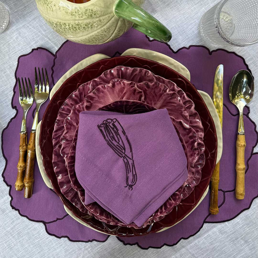 Plato Trinche Amazonia Color Burgundy de Bodallo Pinheiro. Set de 4