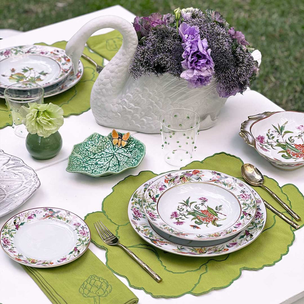 Plato de Hoja Begonia con Mariposa de Bordallo Pinheiro 20 cm.