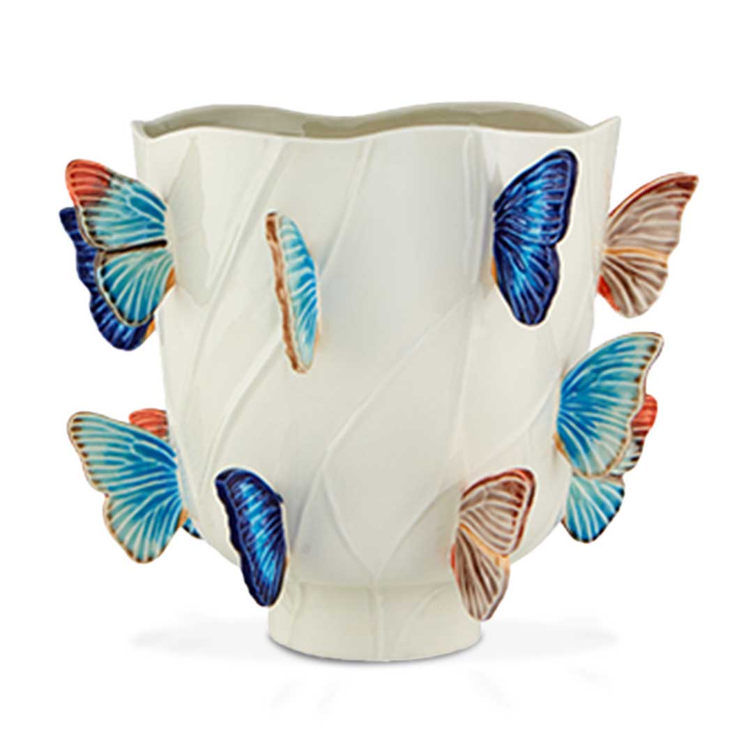 Florero grande de cerámica crema con mariposas, colección Cloudy de Bordallo Pinheiro