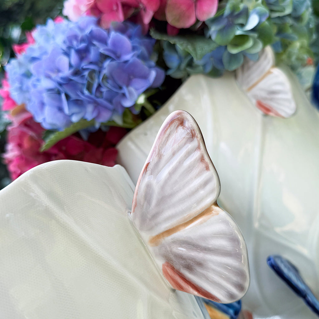 Florero Grande con Mariposas. 37 cm.