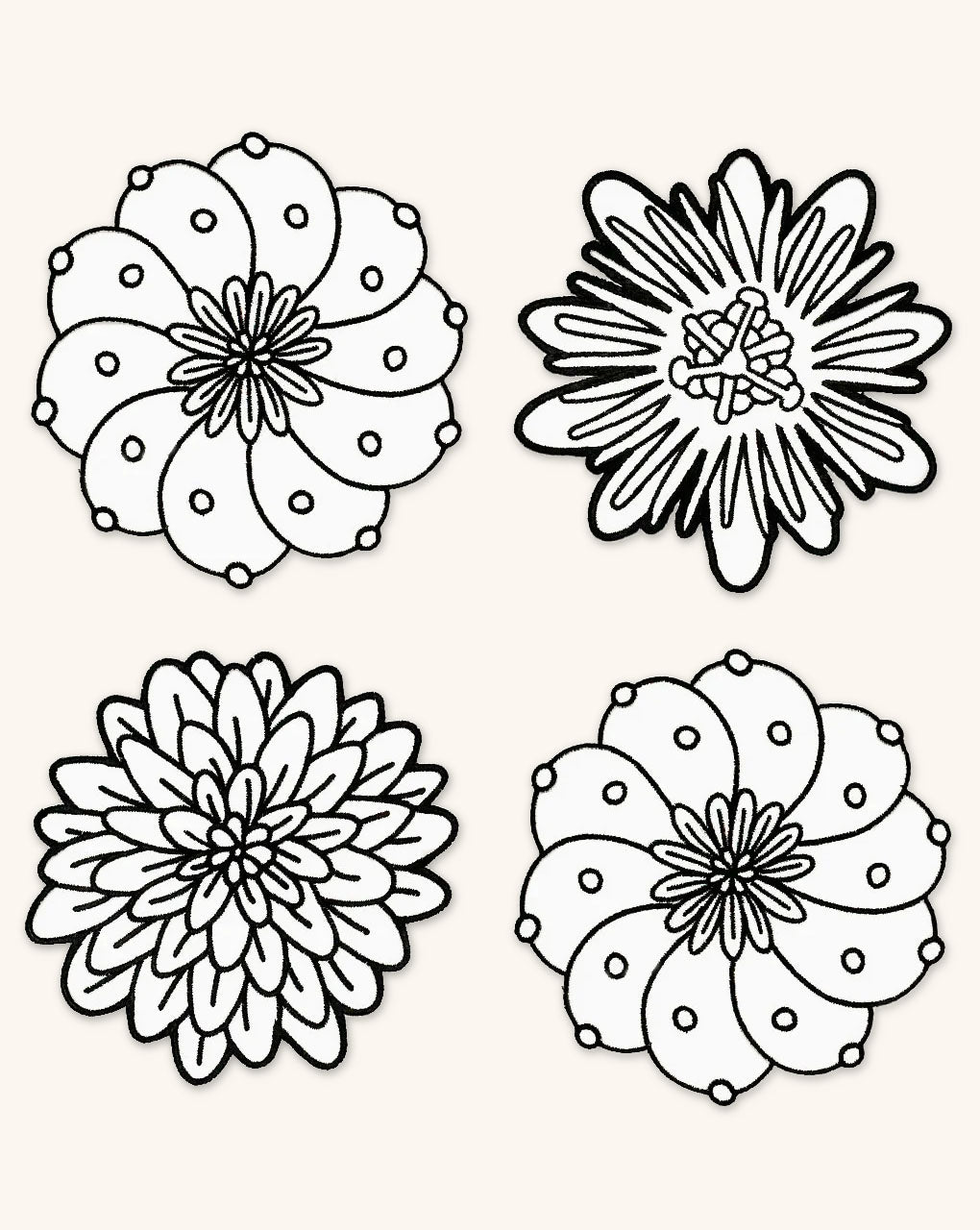 Coasters Identidad en Lino Blanco con Bordado de Biznaga, Pasiflora y Dalia Negras. Set de 4