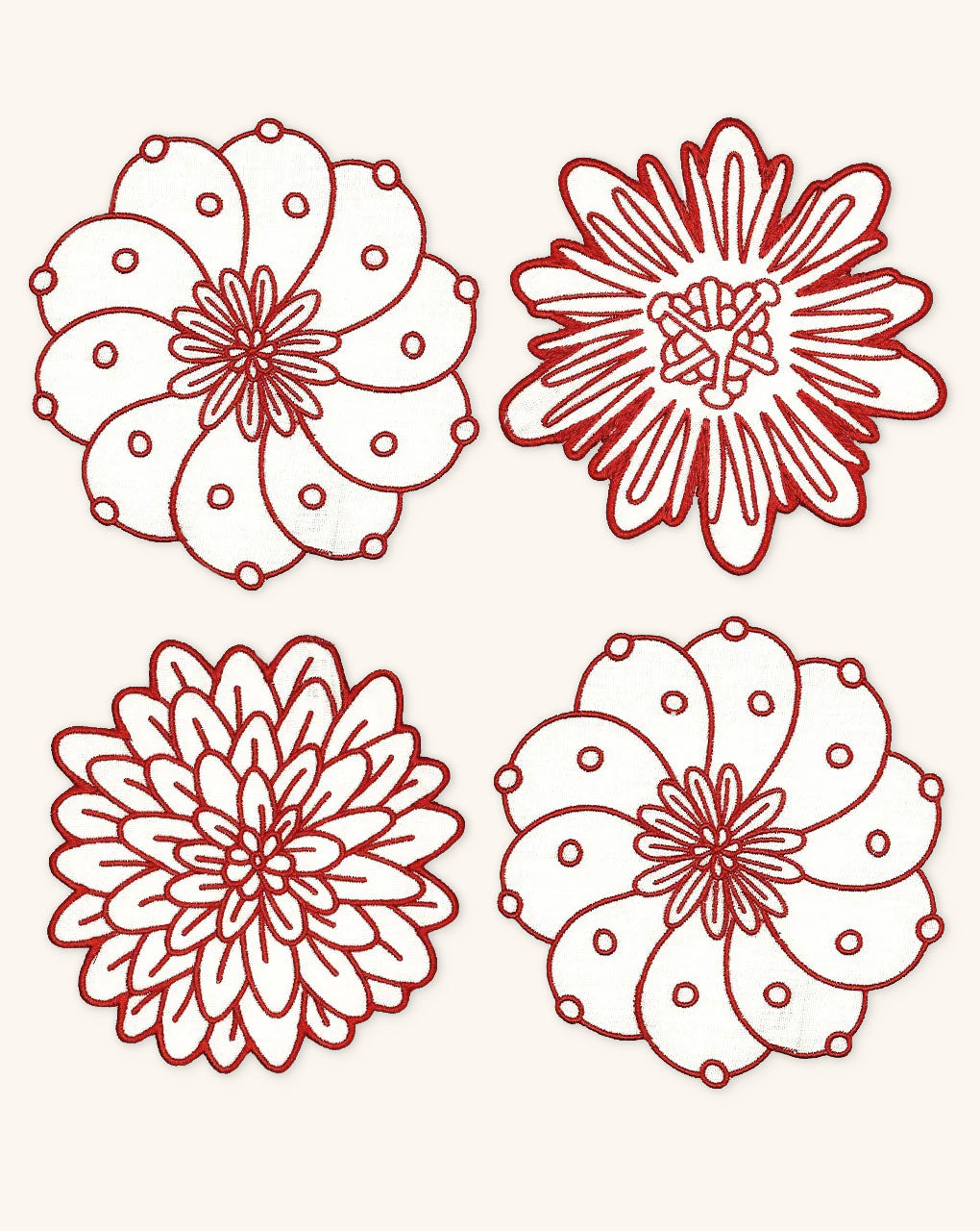 Coasters Identidad en Lino Blanco con Bordado de Biznaga, Pasiflora y Dalia Rojas. Set de 4