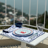 Juego de 4 Manteles Individuales Regina en Loneta Blanca con Ondas en Azul.