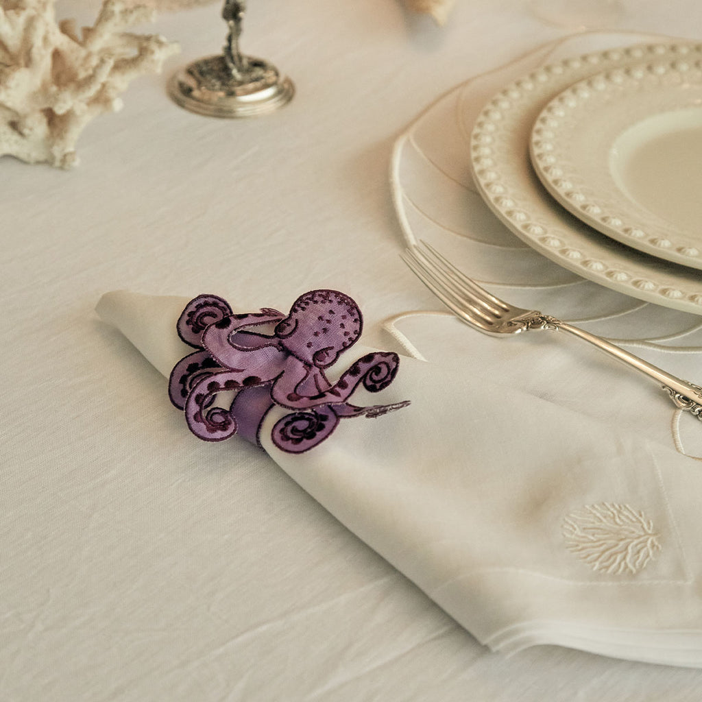 Servilleteros La Mar Bodado de Pulpo en Lino Morado . Set de 4