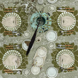 Mantelería Olivos con Individuales Blossom en Algodón Verde Olivo, Servilletas con Bordado de Aceitunas y Cocteleras con Bordado de Aceitunas en Lino Arena. Set para 4 personas