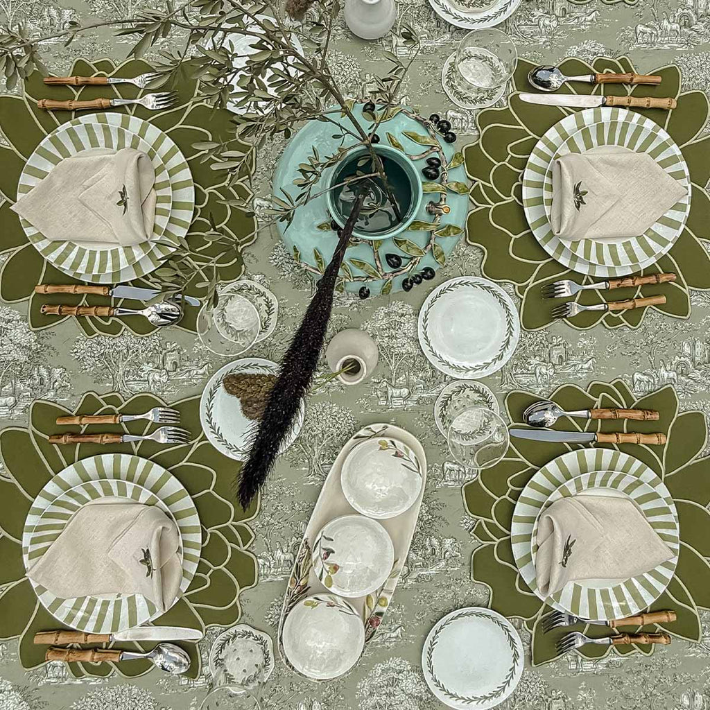 Set de Vajilla con Platos Trinche y Platos Soperos Candy Cane Verde Olivo. Set para 4 personas
