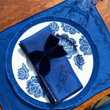 Individual Rectangular en Lino Azul con Bordado de Cuerda y Herradura. Set de 4