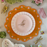 Vajilla con Platos Trinche Candy Cane Rosa Claro, Platos para Ensalada Rosa con Pájaro y Platos para Pan de con Puntitos y Catarina. Set de 4