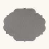 Individuales Hannah en Algodon Gris Oxford con Bordado Gris Set de 4