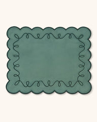 Individuales Rectangulares María Bordado en Terciopelo Verde. Set de 4