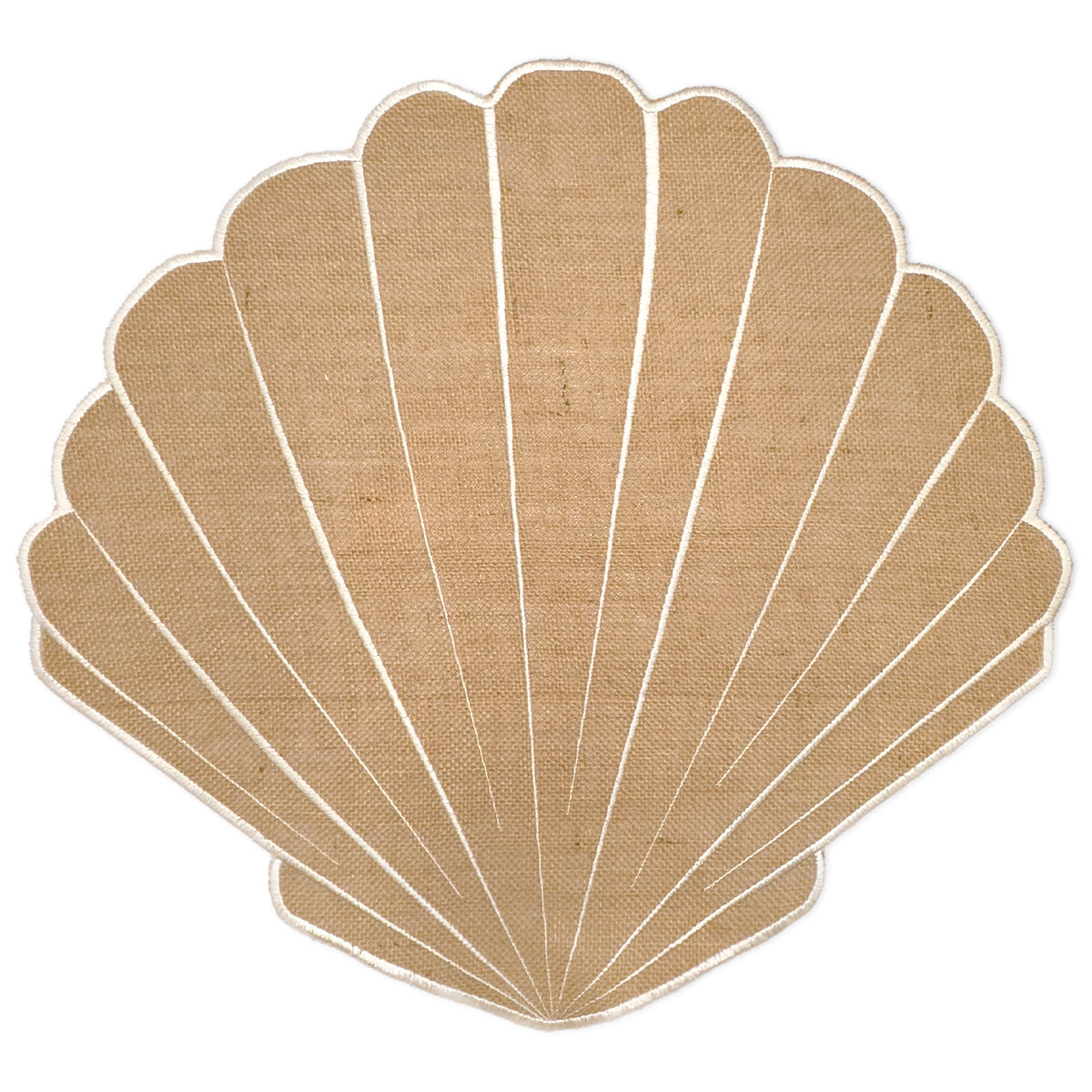 Mantel individual en forma de concha de mar de yute con bordado en ivory, marca Zash