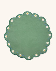 Individual Pily en Algodón Verde con Bordado de Margaritas. Set de 4