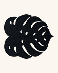 Individual Tropic de Hoja en Lino con Orilla en Negro. Set de 4