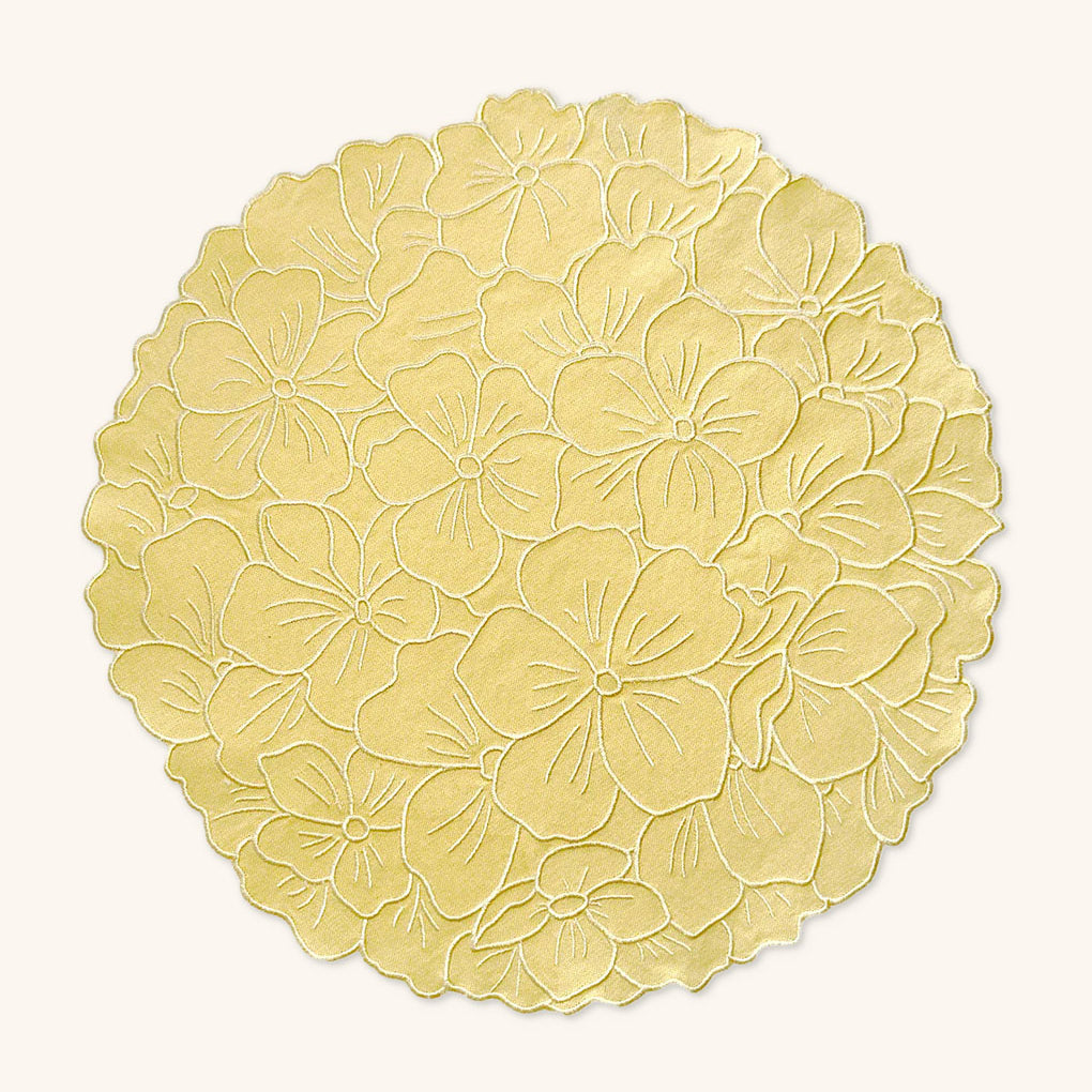 Individuales Bouquet en Algodón Amarillo con Bordado de Hortensia. Set de 4