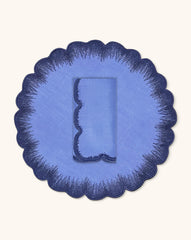 Set de Mantelería Vivi con Individuales y Servilletas en Lino Azul con Bordado de Pelitos. Set para 4 personas