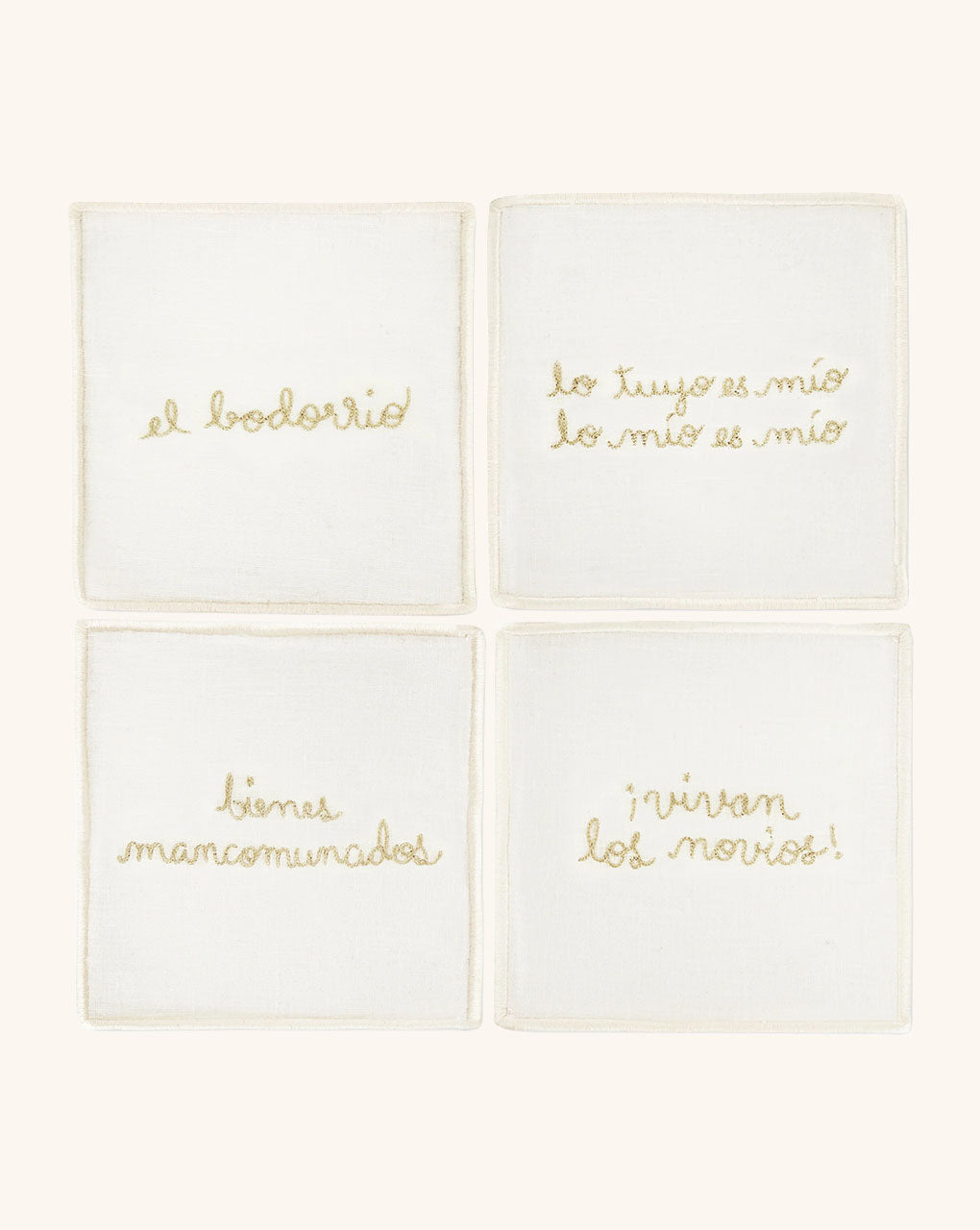 Juego de 4 Cocteleras bordadas con Frases de Novios, Set 2