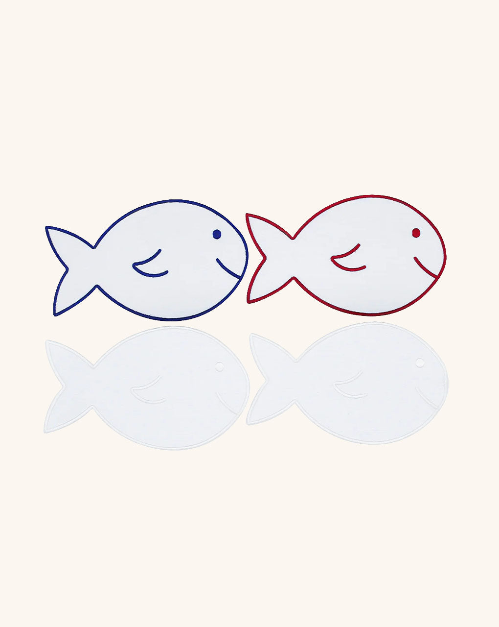 Juego de 4 Servilletas de Coctel Bordadas con Forma de Pez Blanco con bordado Ivory, Rojo y Azul.