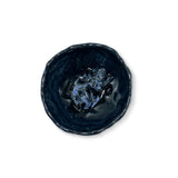 Bowl mezcalero de cerámica negro con blanco artesanal, con un diablito en el centro