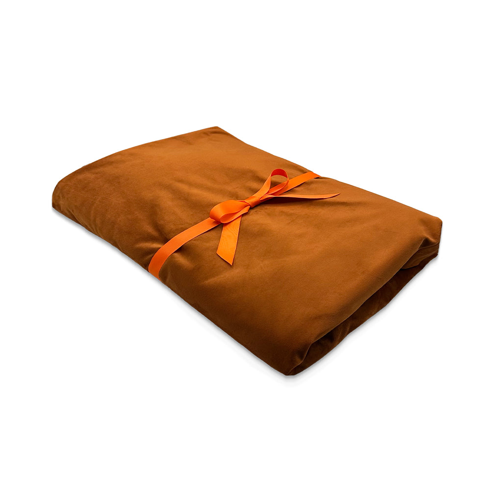 Mantel rectangular completo de mesa en terciopelo naranja, marca Zash