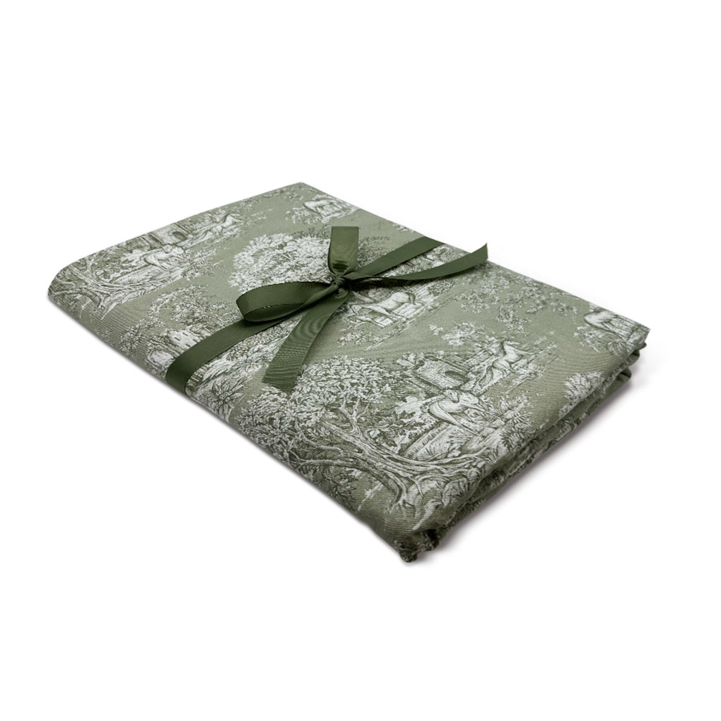 Mantel de mesa de toile con caballos y castillos en color verde olivo