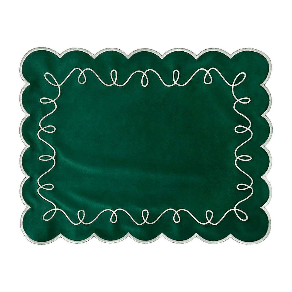 Mantel individual María rectangular en Terciopelo Verde con Bordado en Ivory, marca Zash