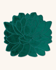 Manteles Individuales Blossom en Terciopelo Verde con Orilla Bordada. Set de 4