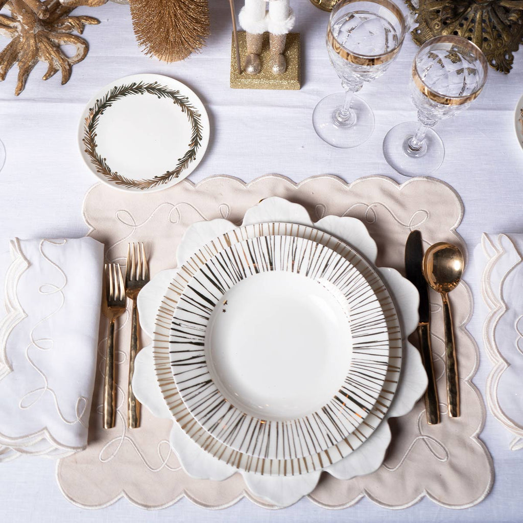 Bajo Plato Geranio Blanco. Set de 4
