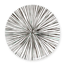Plato grande trinche de porcelana marca Zash, blanco con rayas verdes