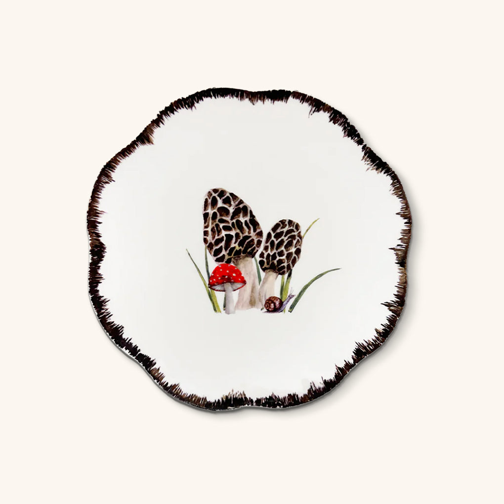 Plato para Ensalada con Hongos Morillas y Borde de Ondas en Café