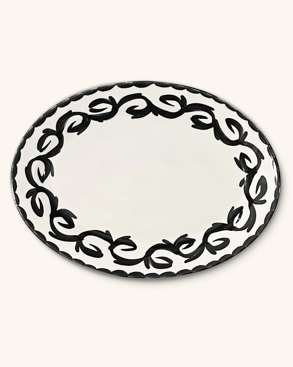 Platón Ovalado 38cm Puebla con Cenefa en Blanco y Negro 