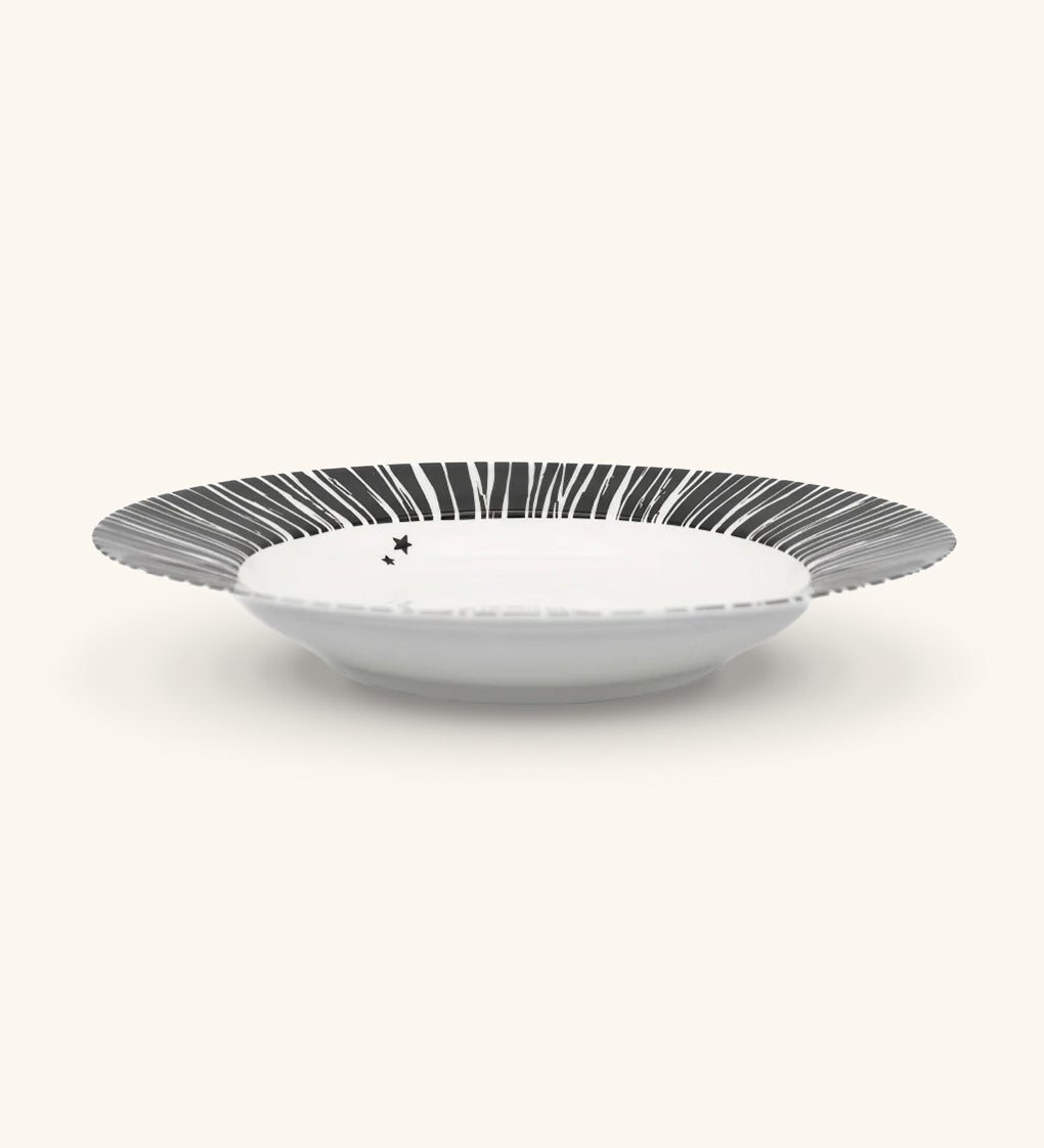 Platos Soperos Negros con Rayas Blancas