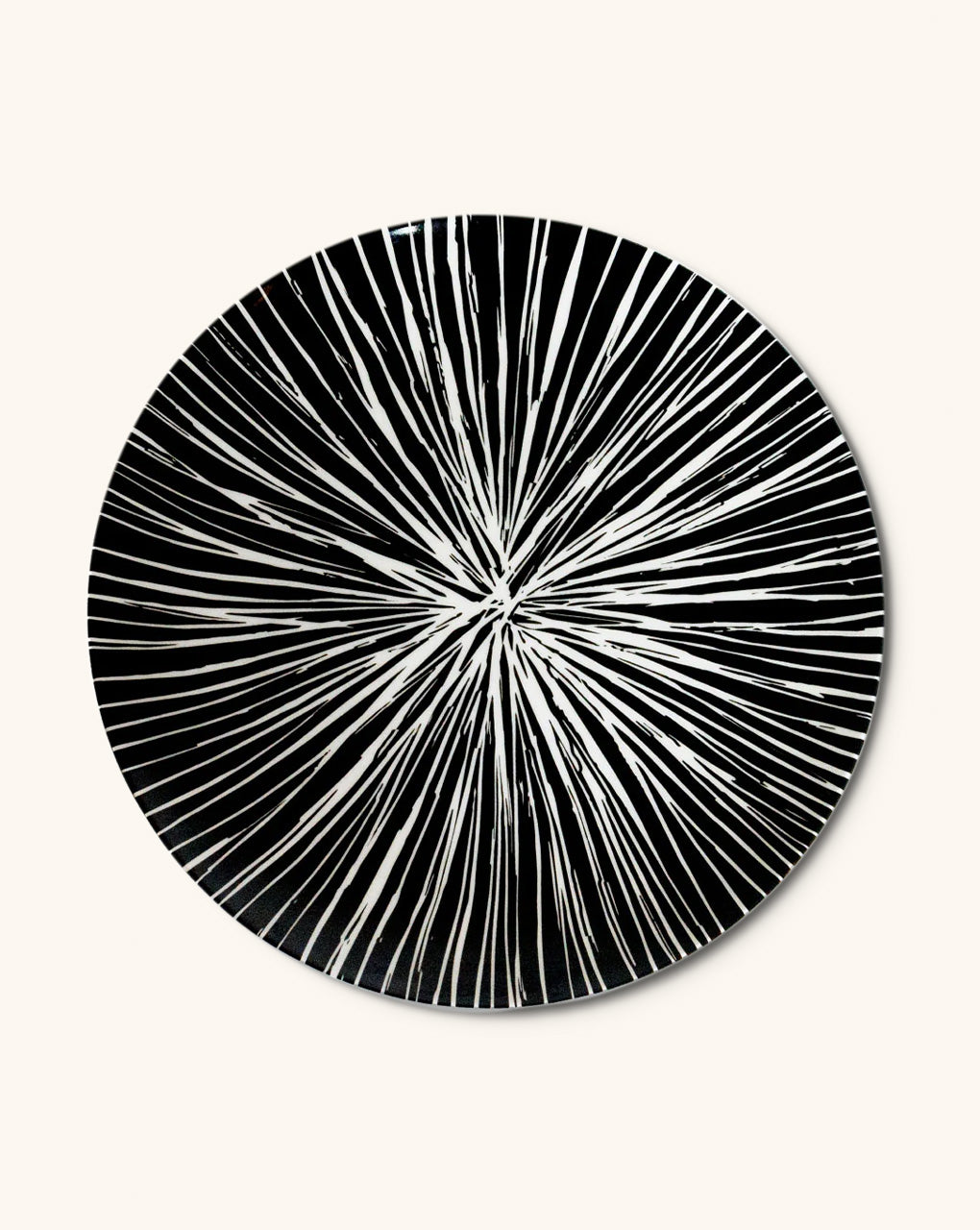 Platos Trinche Negro con Rayas Blancas