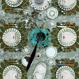 Mantel de Mesa Completo con motivos de Toile con Caballos en Fondo Verde