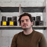 Vela Aromática de Soya No. 03 Fuego Especiado de Rodrigo Noriega