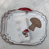 Cocteleras en Forma de Hongo de Yute con Orilla Bordada. Set de 4